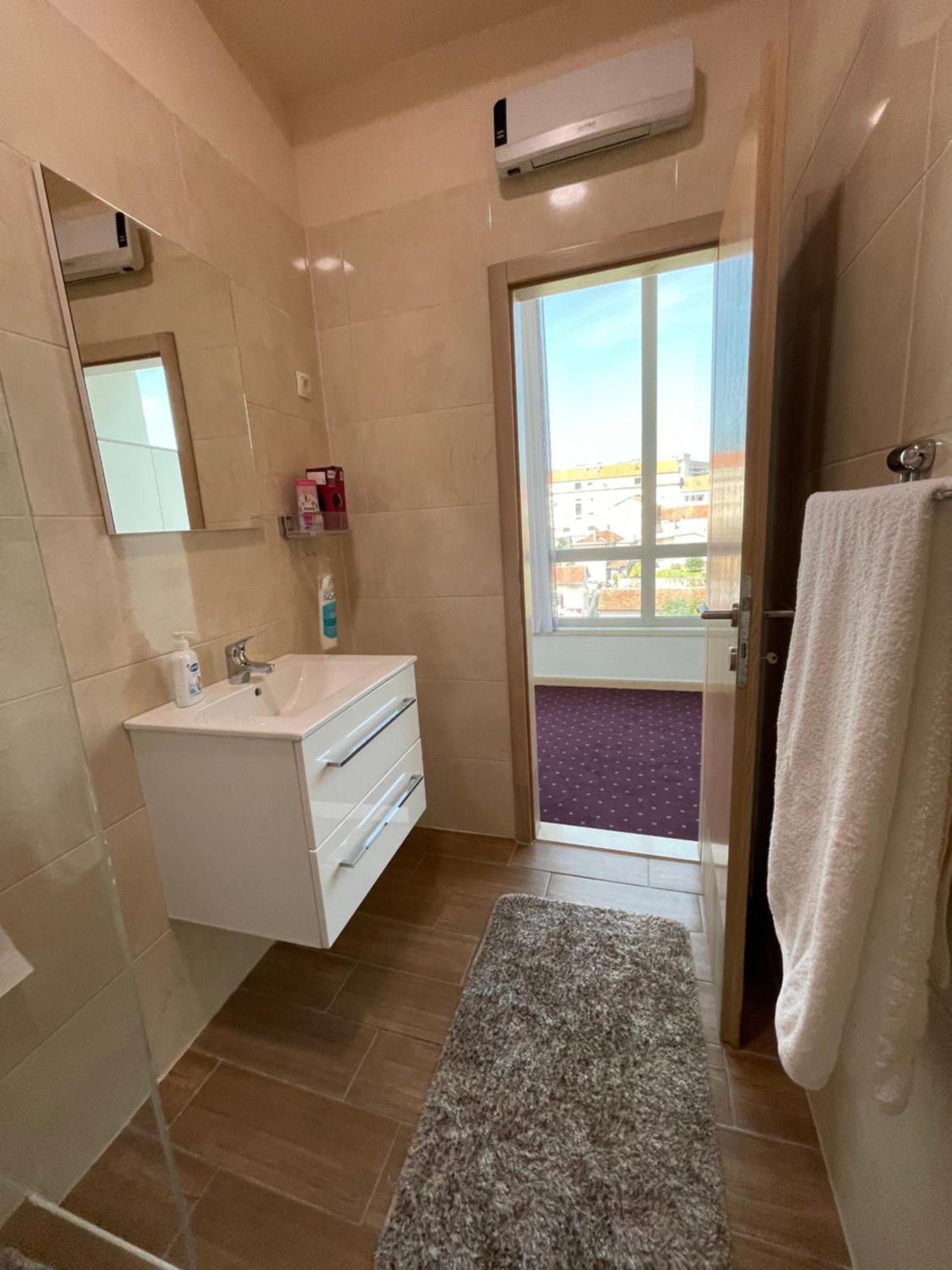 Lux Apartments Мостар Экстерьер фото
