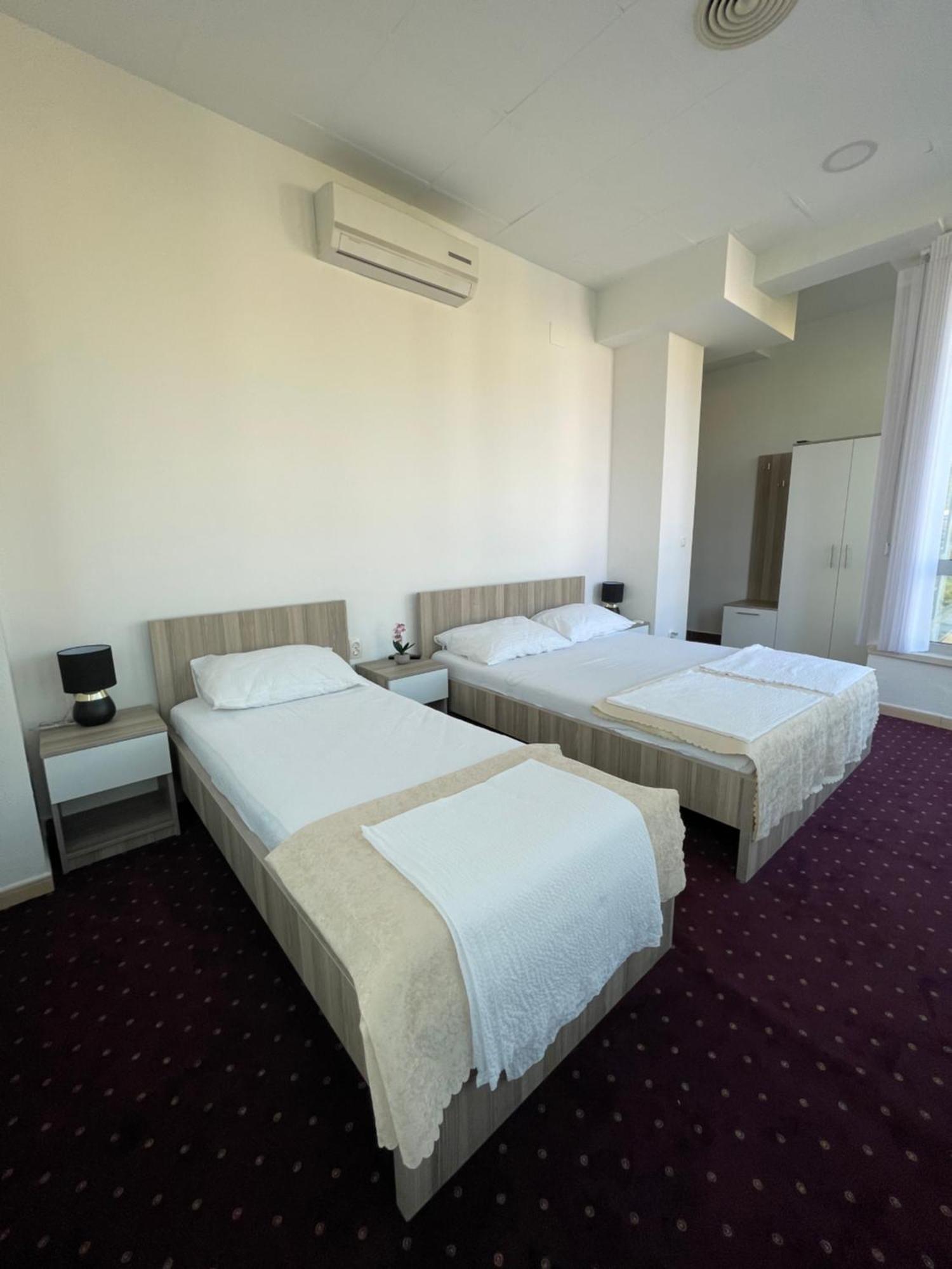 Lux Apartments Мостар Экстерьер фото