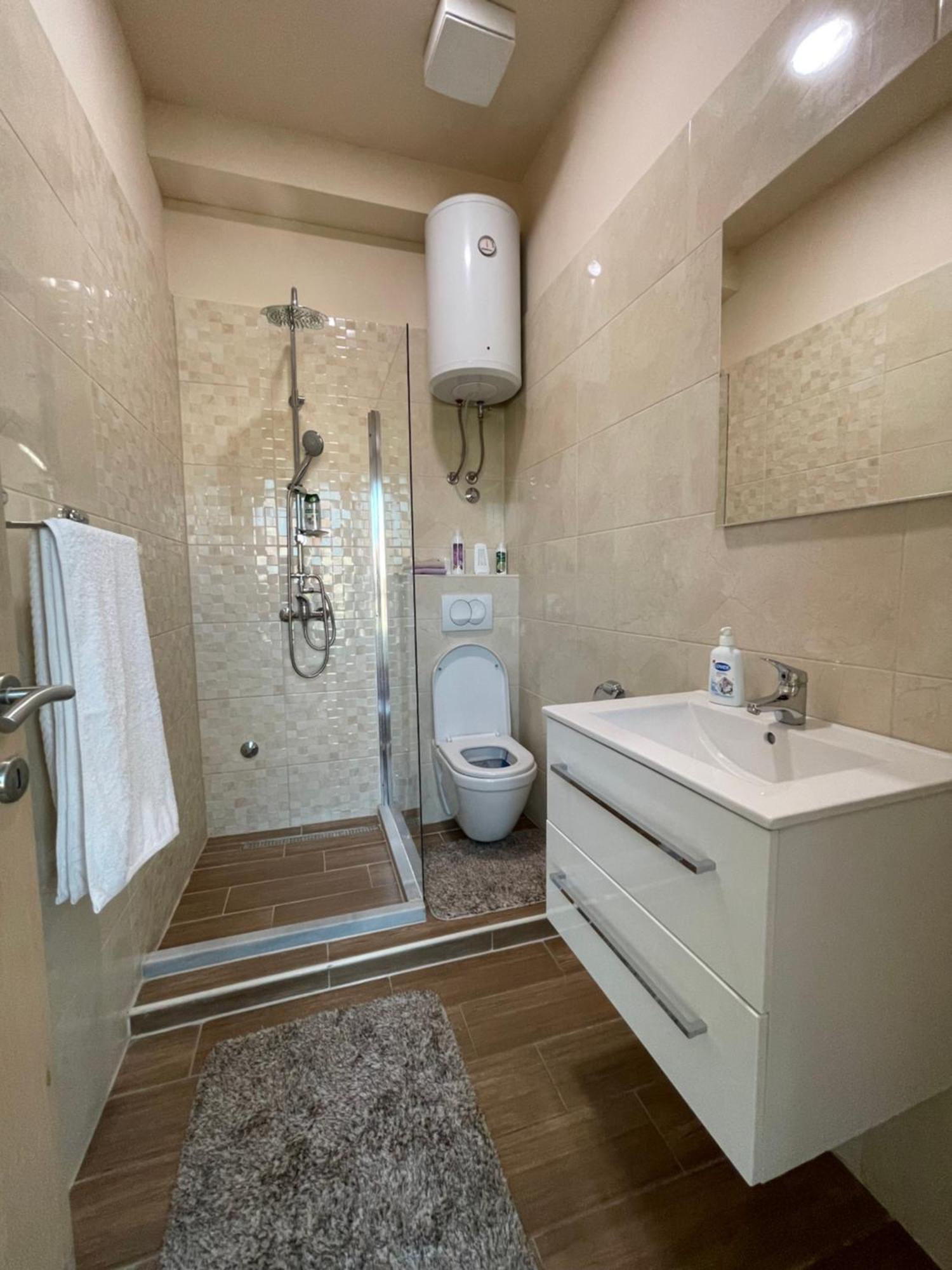 Lux Apartments Мостар Экстерьер фото