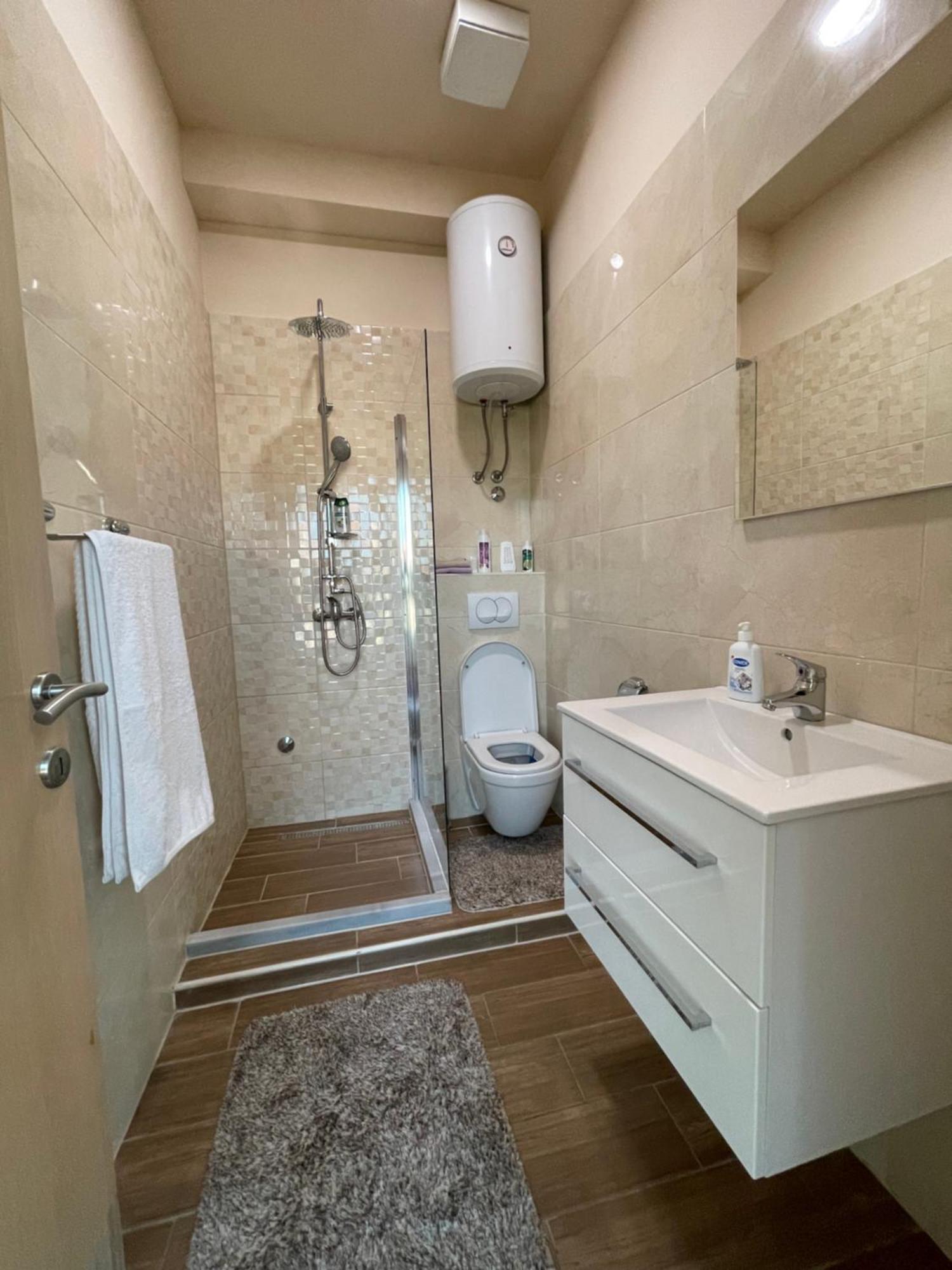 Lux Apartments Мостар Экстерьер фото